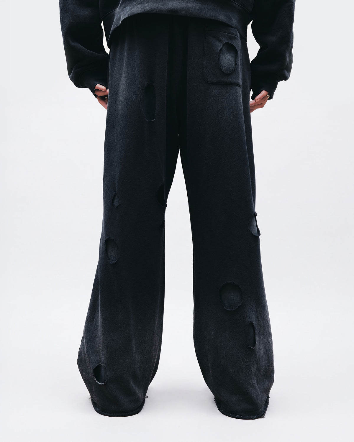 AKYNA Void sweatpants in faded black, image 3 of 7