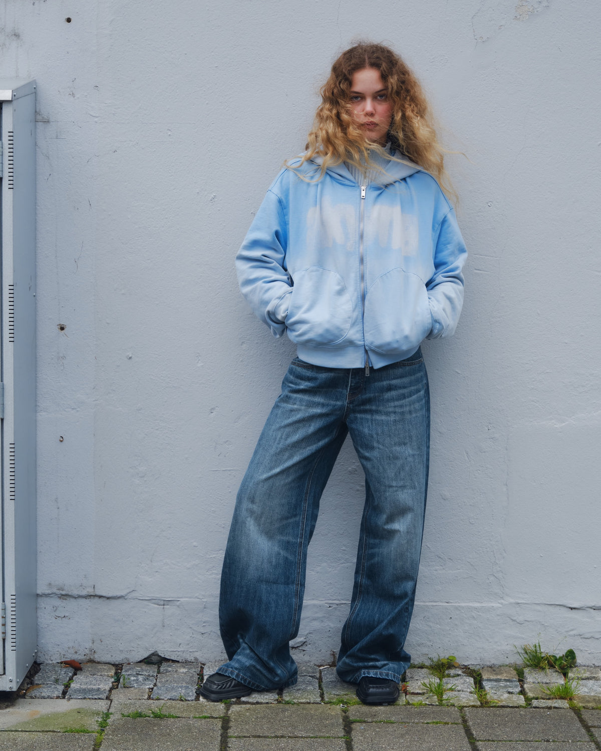 Akyna "Cirrus" zip up hoodie (baby blue)